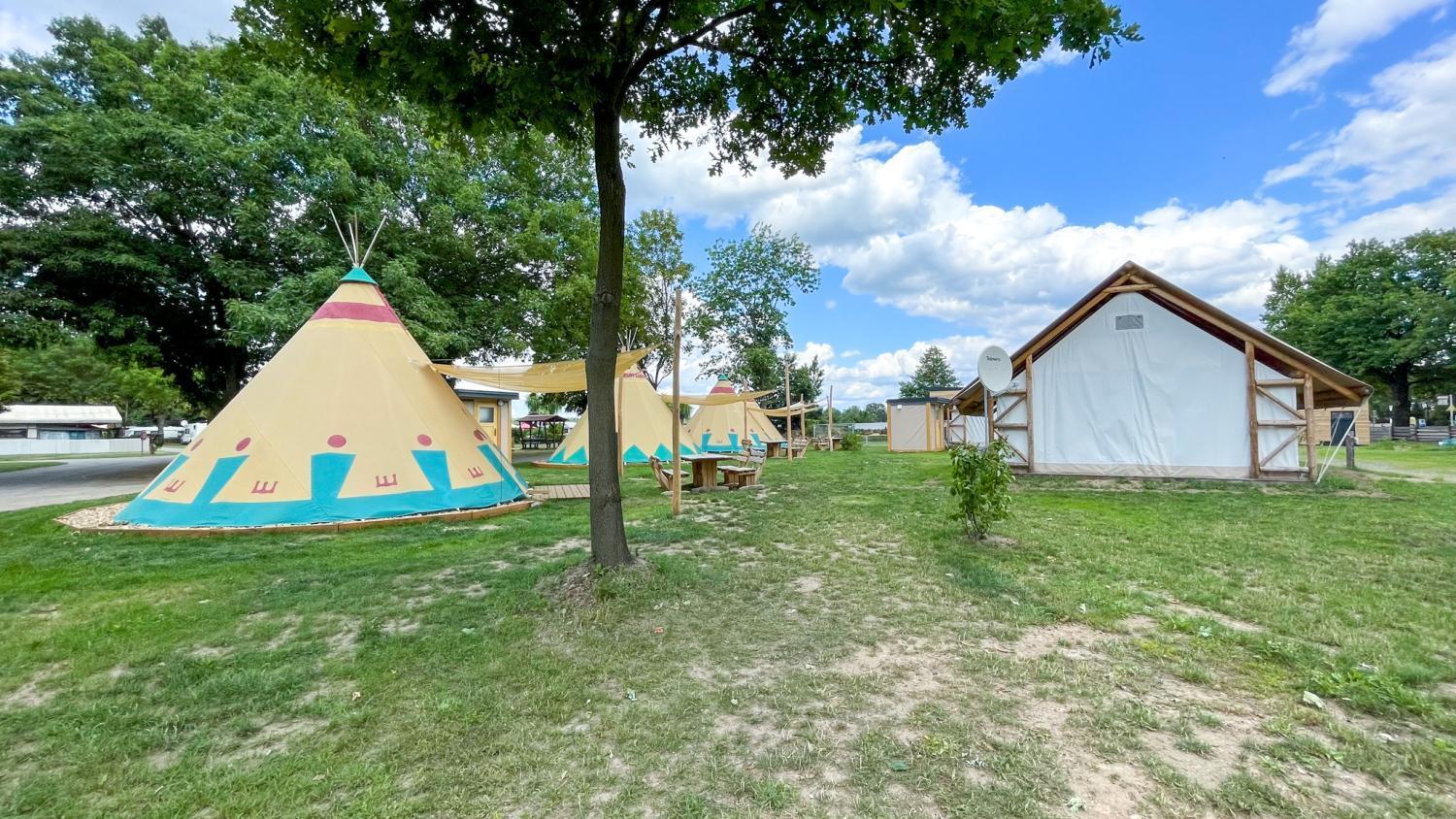 Tipi Illinois Apartment Falkenburg Exterior photo